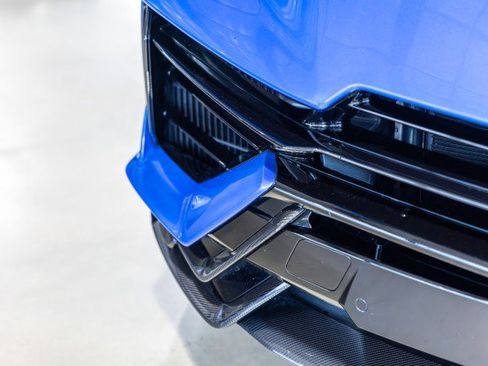 Used 2024 Lamborghini Urus Performante AWD/4WD image 12