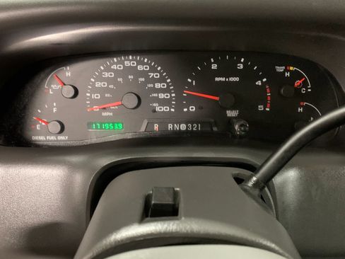 Used 2004 Ford F350 Lariat RWD image 11