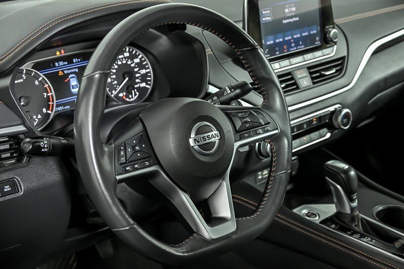 Used 2022 Nissan Altima 2.5 SR FWD image 18