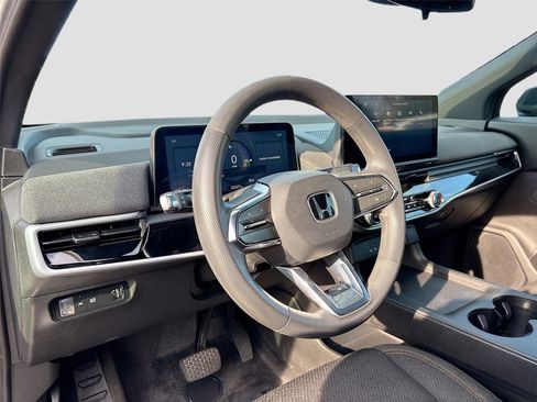 Used 2024 Honda Prologue EX image 9