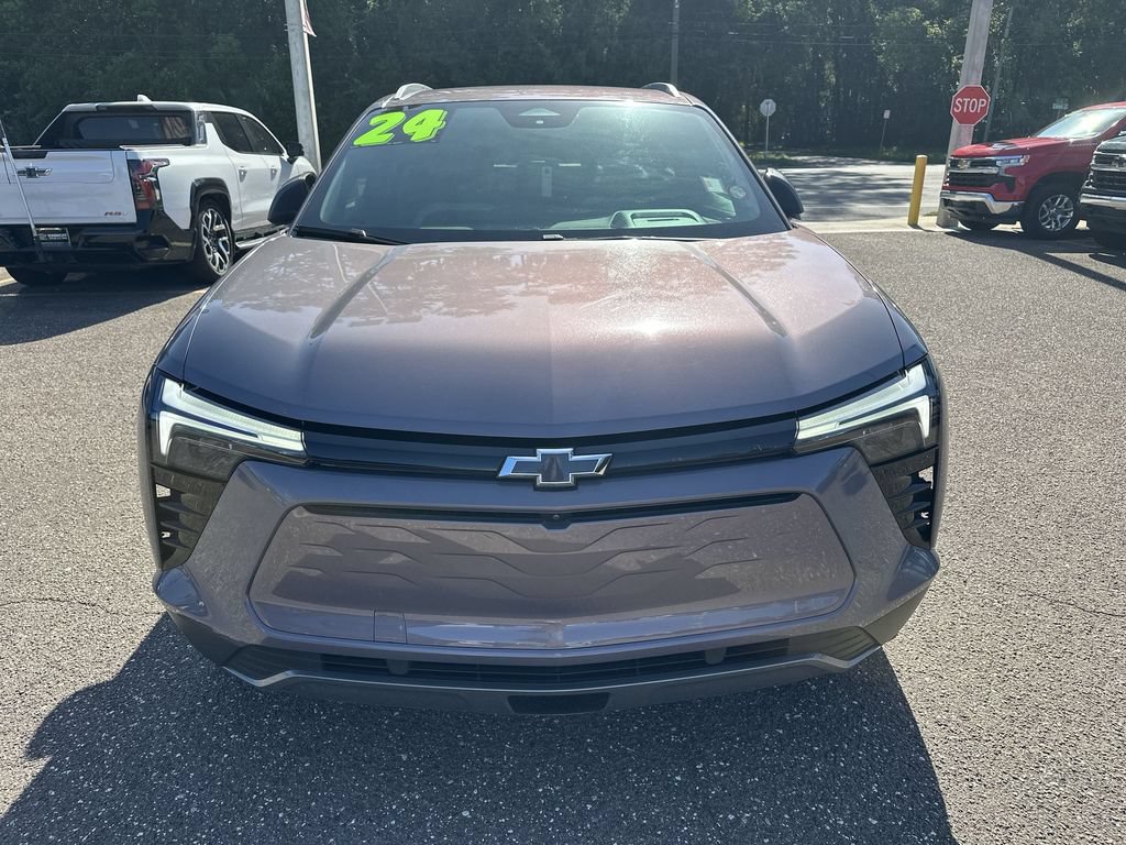Used 2024 Chevrolet Blazer EV LT AWD/4WD image 11