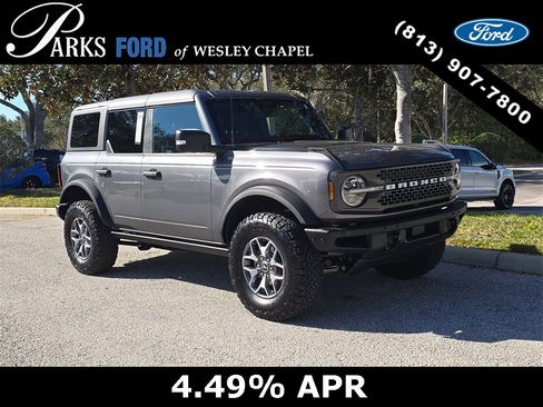 Used 2024 Ford Bronco Badlands image 1