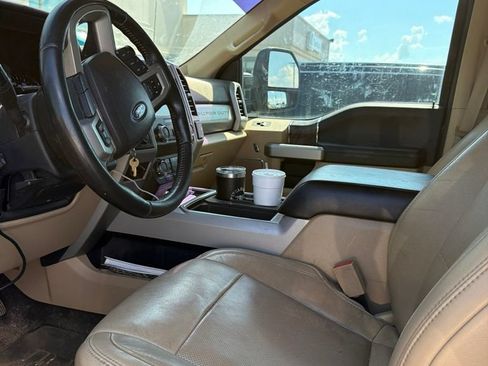 Used 2019 Ford F350 Lariat w/ Lariat Value Package AWD/4WD image 12