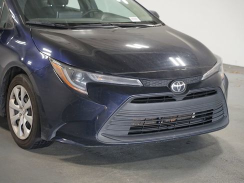 Used 2023 Toyota Corolla LE image 4