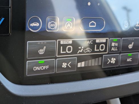Used 2026 Subaru Forester Premium AWD/4WD image 22