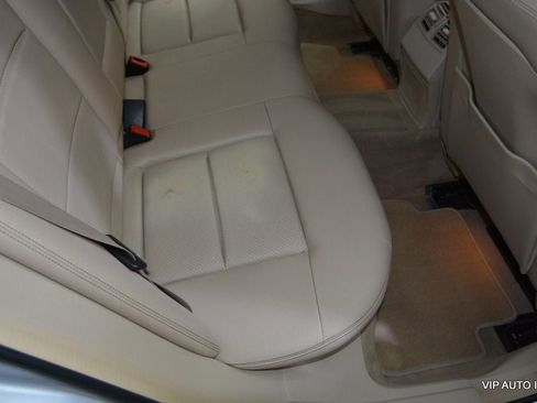 Used 2014 Mercedes-Benz E 350 Sedan image 27