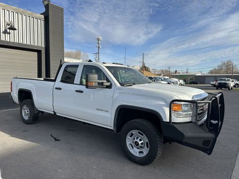Used 2019 GMC Sierra 2500 2500 HEAVY DUTY w/ Sierra Convenience Package image 3