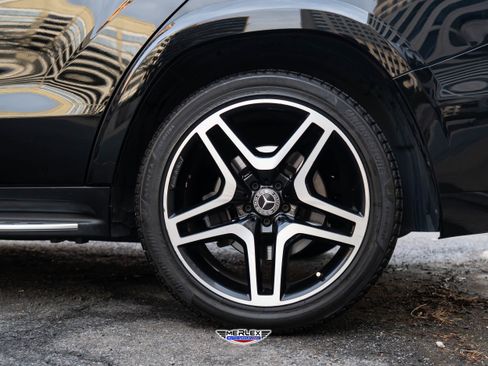 Used 2017 Mercedes-Benz GLS 550 4MATIC image 12