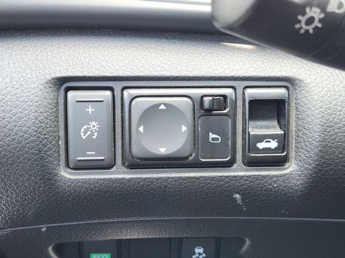 Used 2019 Nissan Sentra S FWD image 26