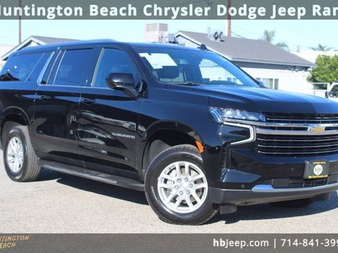 Used 2024 Chevrolet Suburban LT image 1