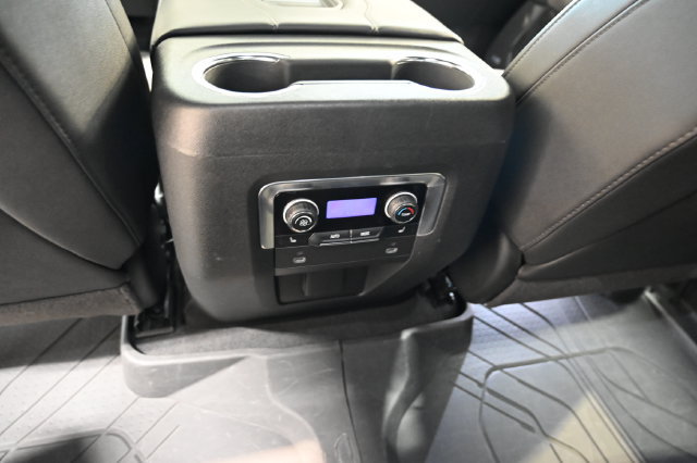 Used 2024 Chevrolet Tahoe LT w/ Luxury Package AWD/4WD image 27