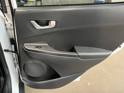 Used 2023 Hyundai Kona SEL FWD image 13