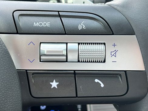 Certified 2024 Hyundai Kona Limited FWD image 26
