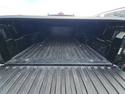 Used 2022 Toyota Tacoma SR w/ SX Package RWD image 15