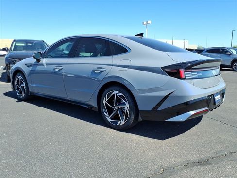 New 2026 Hyundai Sonata SEL FWD image 2