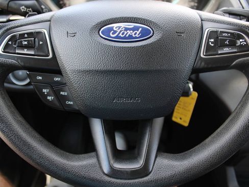Used 2017 Ford Escape SE w/ Equipment Group 201A AWD/4WD image 14