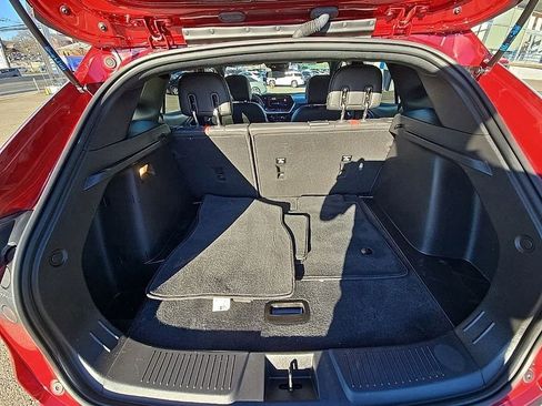 Used 2024 Chevrolet Trax RS w/ Sunroof Package image 27