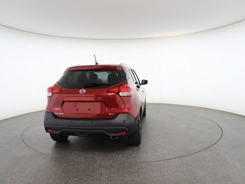 Used 2020 Nissan Kicks SV image 15