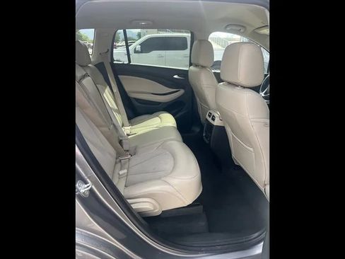 Used 2020 Buick Envision Preferred AWD/4WD image 19
