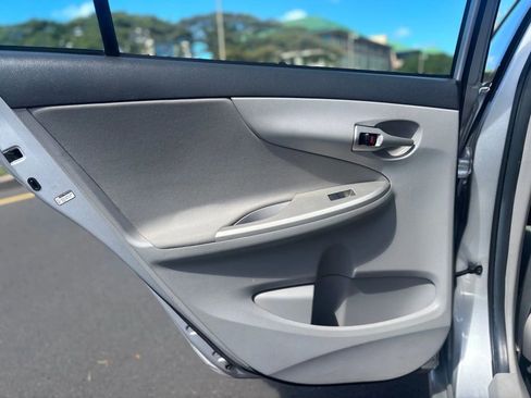 Used 2012 Toyota Corolla LE image 16