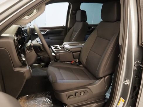 New 2026 Chevrolet Silverado 1500 LT image 3