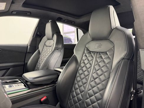 Used 2021 Audi SQ8 Premium Plus w/ Luxury Package AWD/4WD image 5