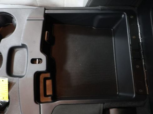 Used 2024 RAM 2500 Big Horn w/ Level 2 Equipment Group image 29