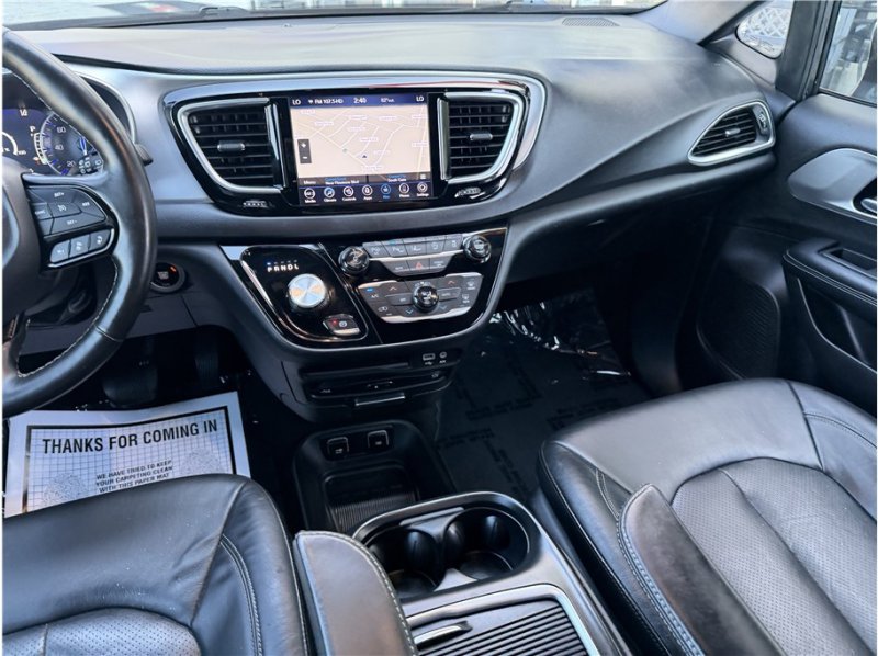Used 2019 Chrysler Pacifica Touring-L Plus w/ Advanced Safetytec Group FWD image 45