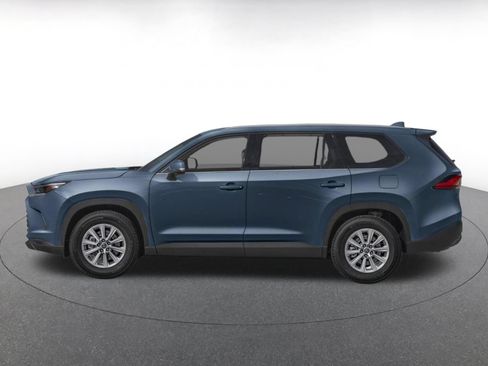 Used 2025 Toyota Grand Highlander FWD image 3