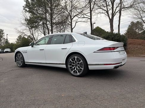 Used 2025 Genesis G90 3.5T image 5