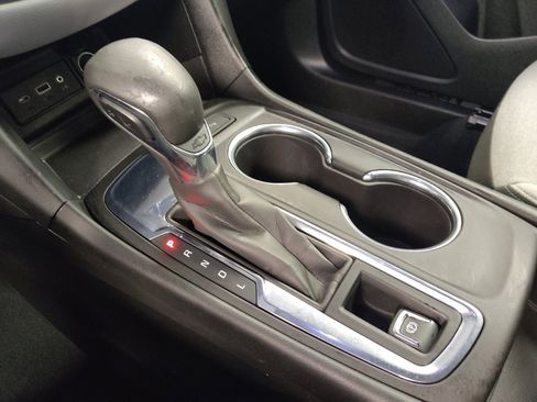 Used 2022 Chevrolet Equinox LT FWD image 26