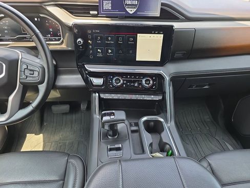 Used 2023 GMC Sierra 1500 Denali AWD/4WD image 16