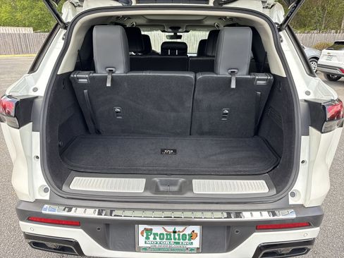 Used 2023 INFINITI QX60 Luxe w/ Cargo Package FWD image 37
