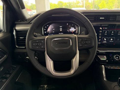 New 2026 GMC Sierra 1500 Denali w/ Technology Package AWD/4WD image 18