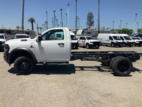 New 2026 RAM 5500 Tradesman AWD/4WD image 4