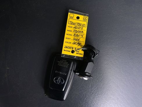 Used 2024 Toyota RAV4 XSE w/ Advanced Technology Package image 22
