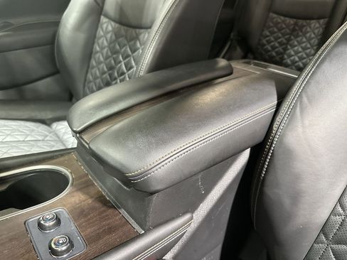 Used 2023 Nissan Murano Platinum w/ Cargo Package image 22