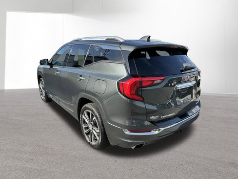 Used 2020 GMC Terrain Denali w/ Denali Premium Package AWD/4WD image 5