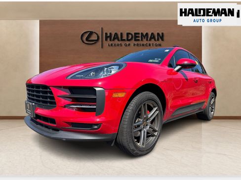 Used 2020 Porsche Macan AWD/4WD image 2