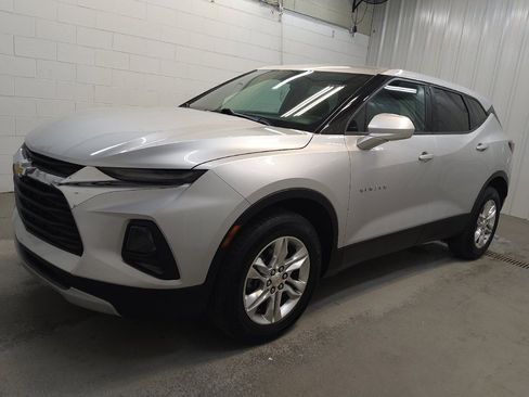 Used 2020 Chevrolet Blazer LT FWD image 2