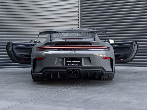 Certified 2025 Porsche 911 GT3 RWD image 37