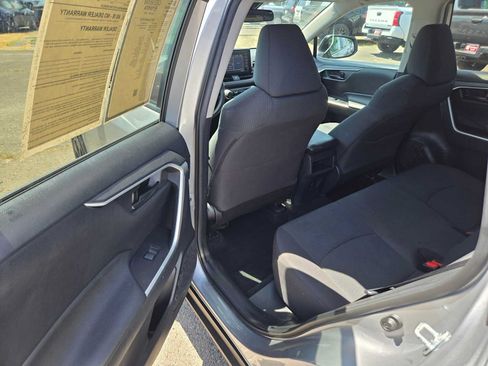 Certified 2021 Toyota RAV4 LE AWD/4WD image 16