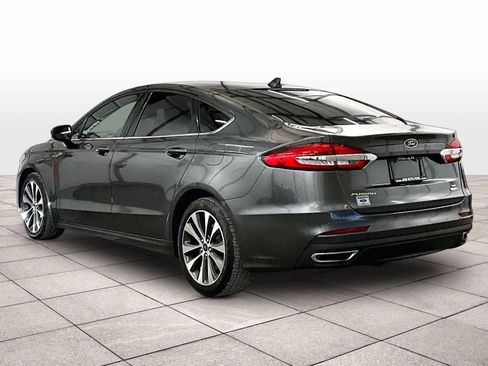 Used 2019 Ford Fusion SE AWD/4WD image 10
