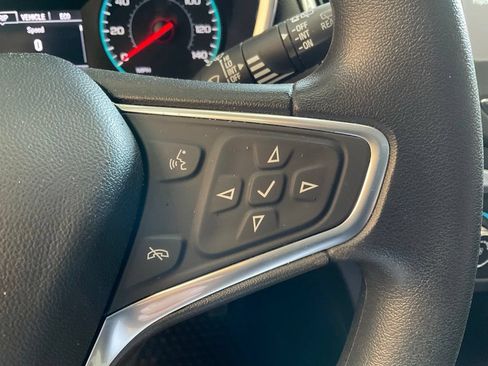 Used 2018 Chevrolet Equinox LT FWD image 14