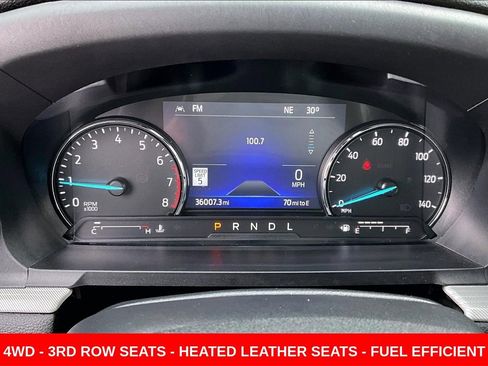 Used 2022 Ford Explorer XLT w/ Equipment Group 202A image 13