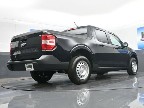 New 2025 Ford Maverick XL image 19