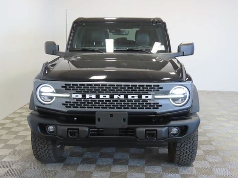 Used 2025 Ford Bronco Badlands AWD/4WD image 2