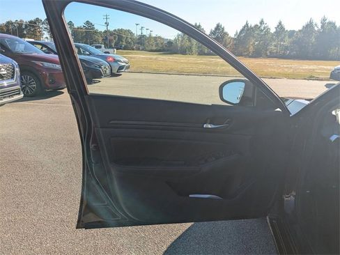 New 2025 Nissan Altima 2.5 SV w/ SV Premium Package image 11