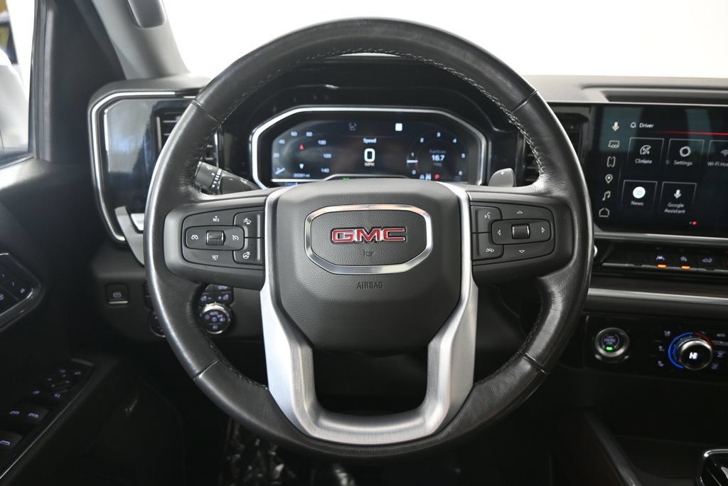 Used 2022 GMC Sierra 1500 SLT w/ SLT Convenience Package AWD/4WD image 34