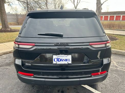 New 2025 Jeep Grand Cherokee Limited w/ Black Appearance Package AWD/4WD image 25